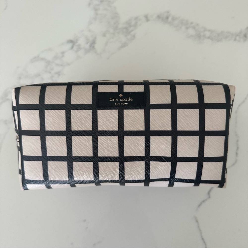 Kate Spade Medium Davie Brightwater Drive Pouch/ Cosmetic Bag in Black and Cream